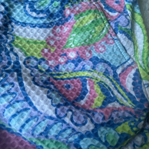 Lilly Pulitzer The Callahan short size 2. Pale pop art sea theme in pique. Nice! - Picture 8 of 14